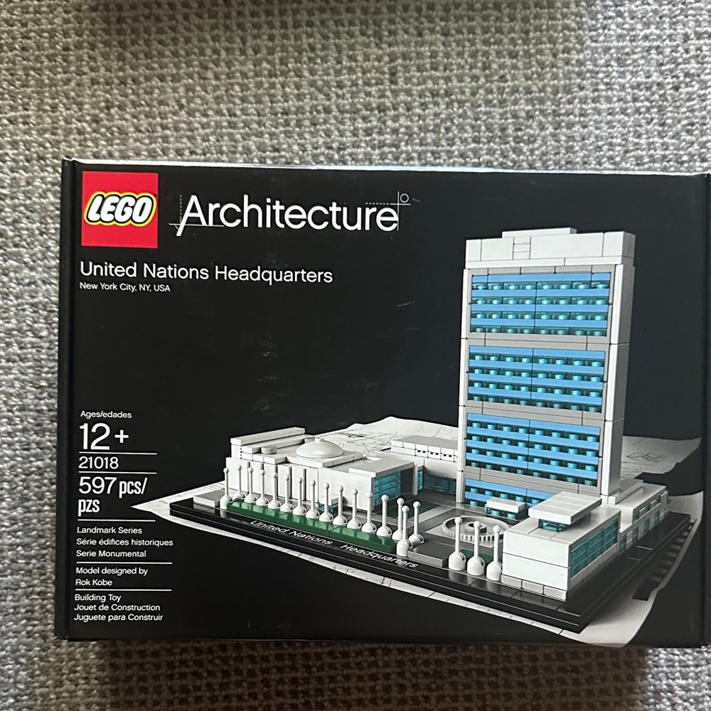 LEGO Architecture United Nations Set - 21018